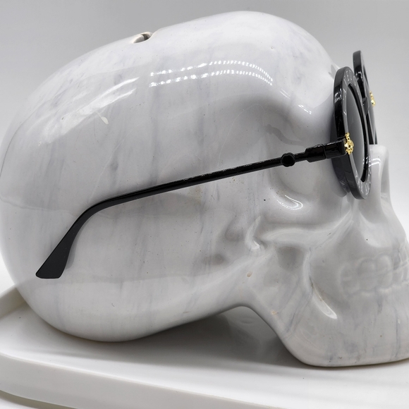 NWOT Black French 'Blind for love' Round Oversized Sunglasses - Picture 14 of 16